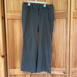 GAP size 10R curvy fit, flared leg B&W laid trousers
